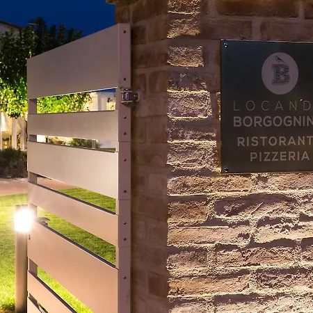 بيت ضيافة Borgognina 3*